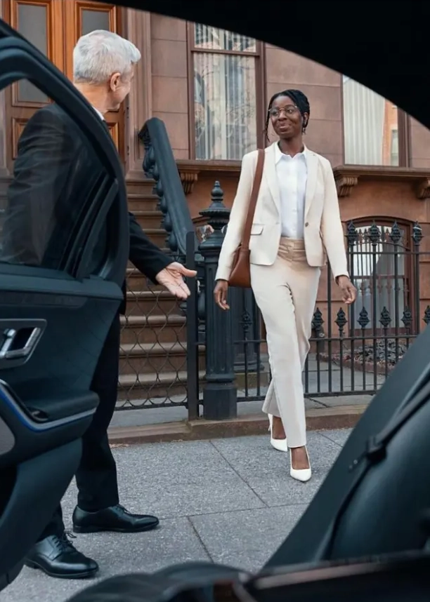 Executive chauffeur vehicle