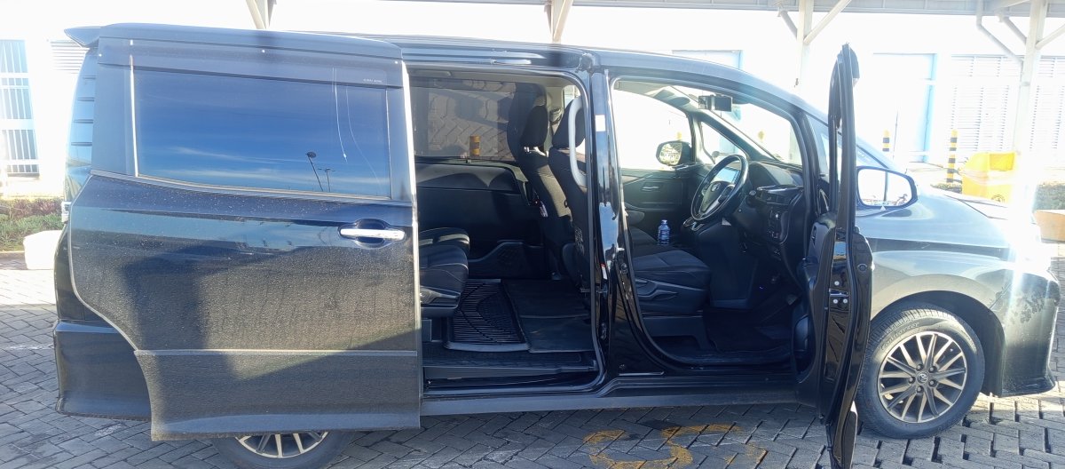 Toyota noah