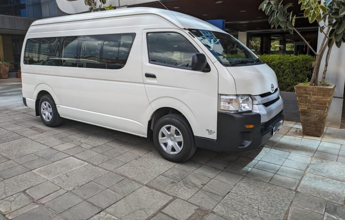Toyota van 9L